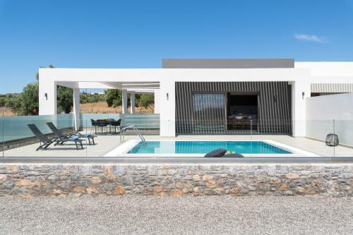 Armonia Suites Gennadi 