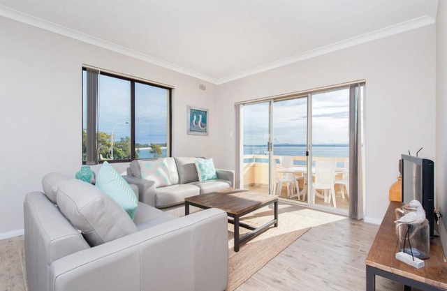 Shoal Bay 