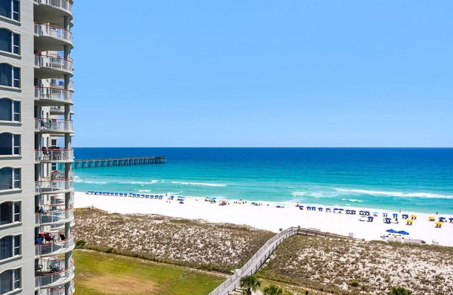 Beach Colony West 8B/2BR Gulf Front w/Chair Service & Onsite Management