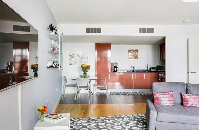 Bright Home in South London w/Rooftop Terrace