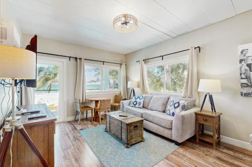 Bungalow Beach Place 8