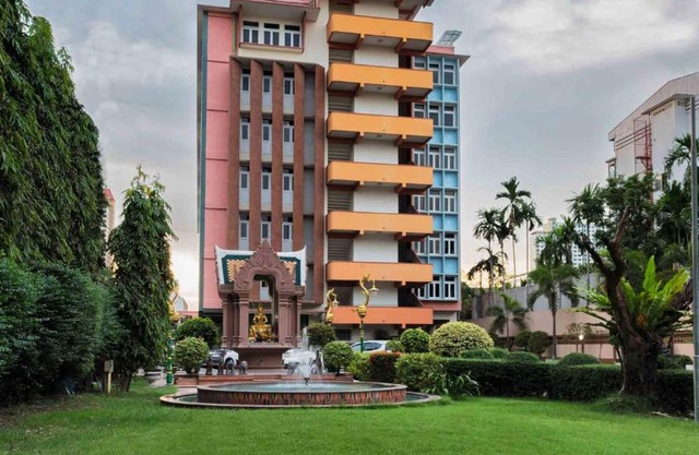 Capital Mansion 