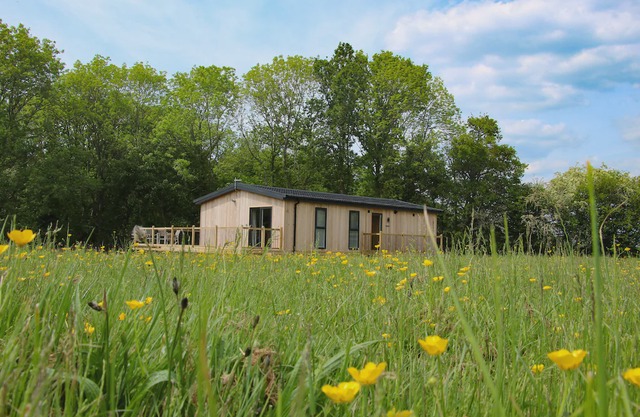 Cedar Lodge, BILLINGSLEY