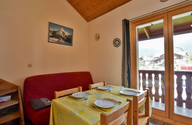 Charming Duplex Studio Near Lifts and Village Center in Bernex