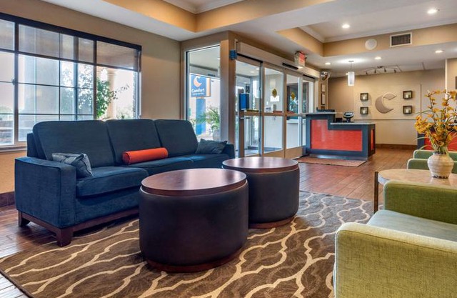 Comfort Inn & Suites Sacramento - University Area