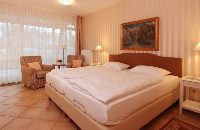 Comfortable vacation apartment Antonia in Kühlungsborn with terrace and close to the beach -
