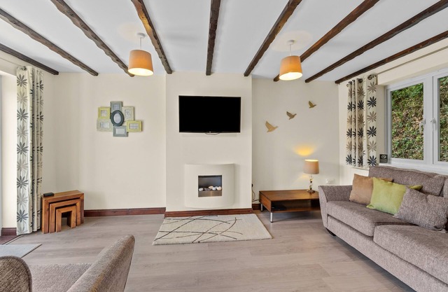 Conveniently located to explore all that Cornwall and Devon have to offer