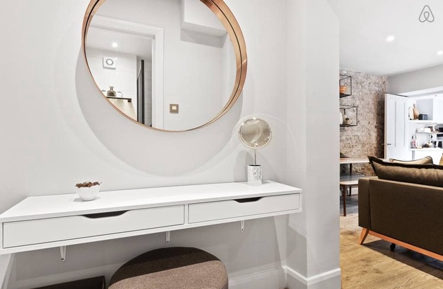 Convertible, Chic Studio Flat near Regent's Park
