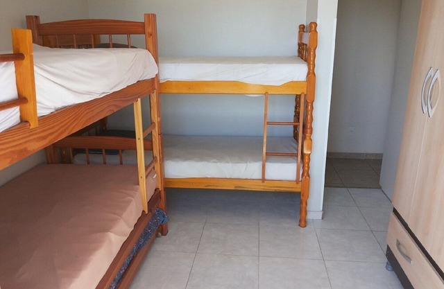 Coverage qtos 2, 1 bath, 2 banh., Balcony, and garage 90m Prainha
