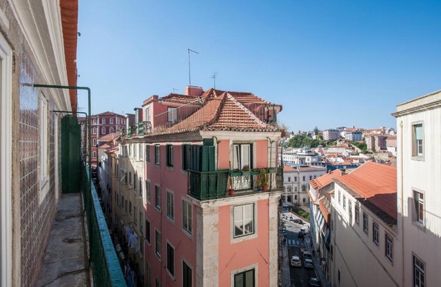 Duque-Chiado Downtown