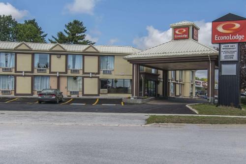 Econo Lodge Orillia 