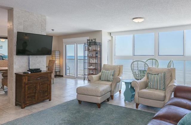 Edgewater West 103