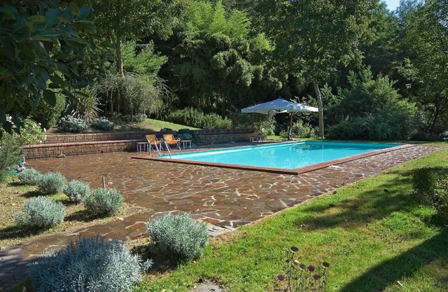 Enchanting flat in the castle with swimming pool