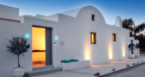 Eolia Kamari Villa 