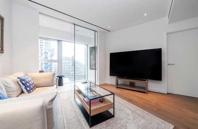 Exceptional 2BDR 2BTR Flat near Battersea Power st