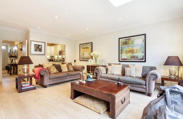 Gorgeous 5 bed Mews House w/Garden in Clapham
