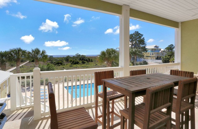 Gulf Front, Community Pool, Plenty of Parking ~ Dunes Club 1B