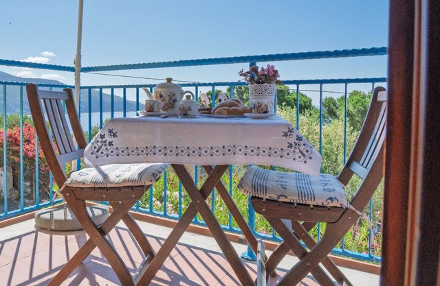 Holiday Centola Persons Bedrooms 
