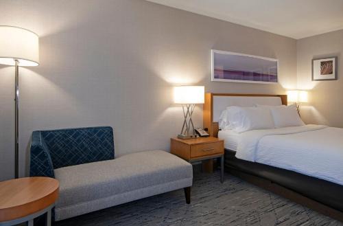 Holiday Inn Express Kamloops Ihg Hotel 
