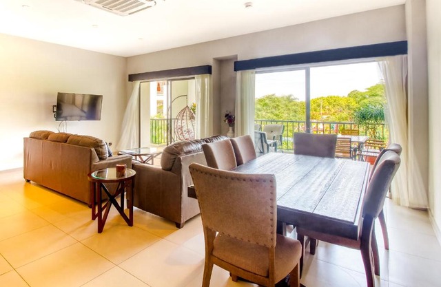 Jaco Bay 2204