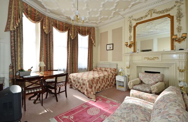 Kensingtoncourt Aparthotel