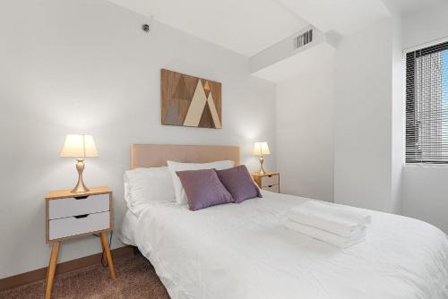 Large and Comfortable 2BR w Gym and Top View