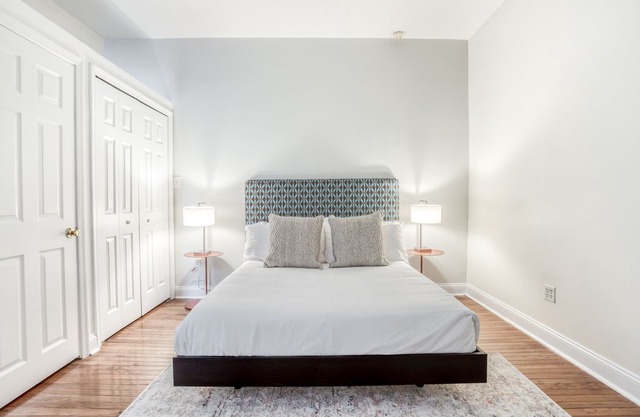 Large, Bright, Spacious 1BR Apt in Center City