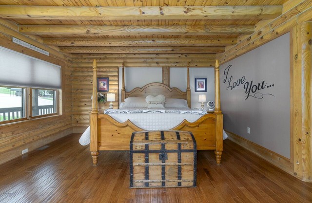 Lavista Suite King Ensuite Mountain view