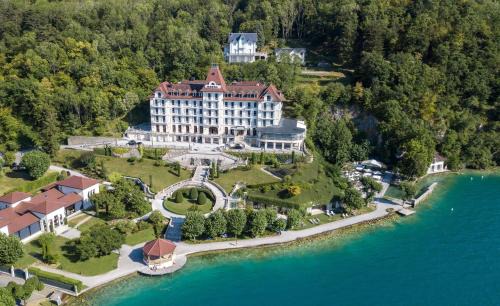Palace Menthon 