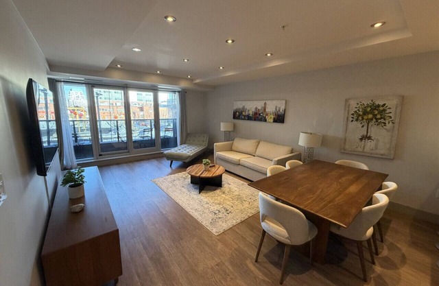 Lovely 2Bed, 2Bath with Balcony Downtown Halifax