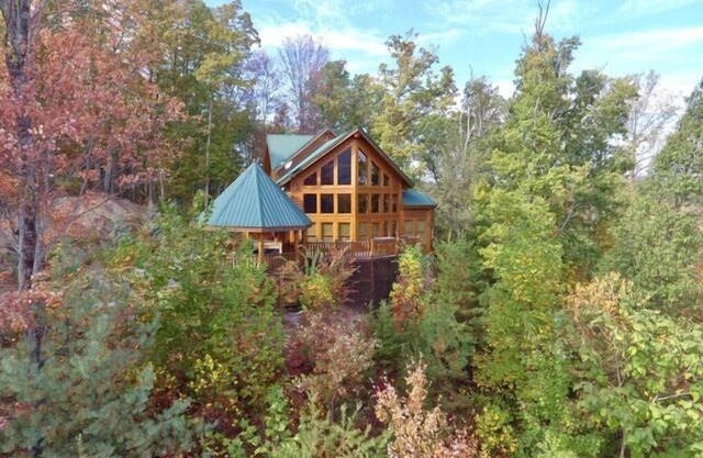 Luvin Logs Lodge 