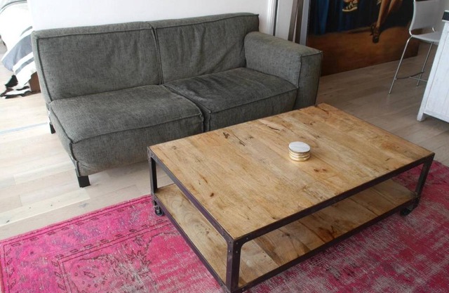 Luxury 2BR Condo in Popular Queen West