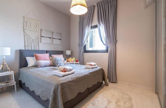 Magical 3BR/Parking with amazing view, city center