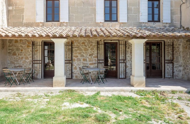 Maquis Maison Jardin Proche Avignon 