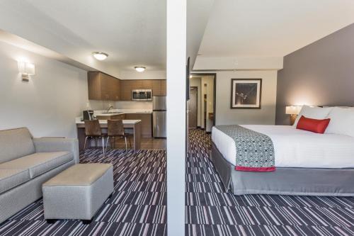 Microtel Inn 