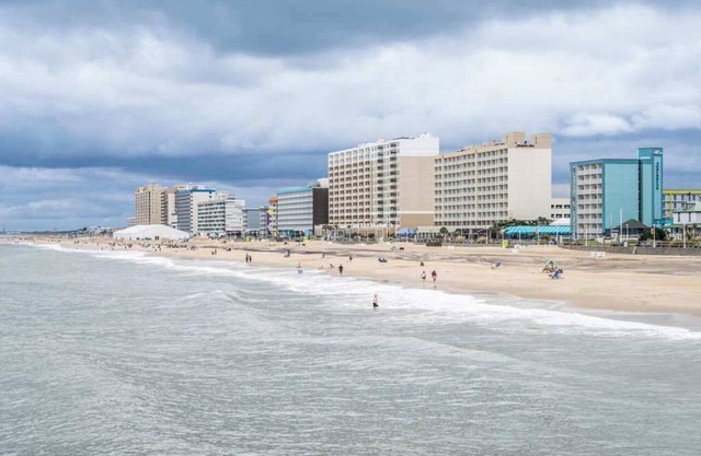 Oceanfront 1BR | King Bed & Private Balcony