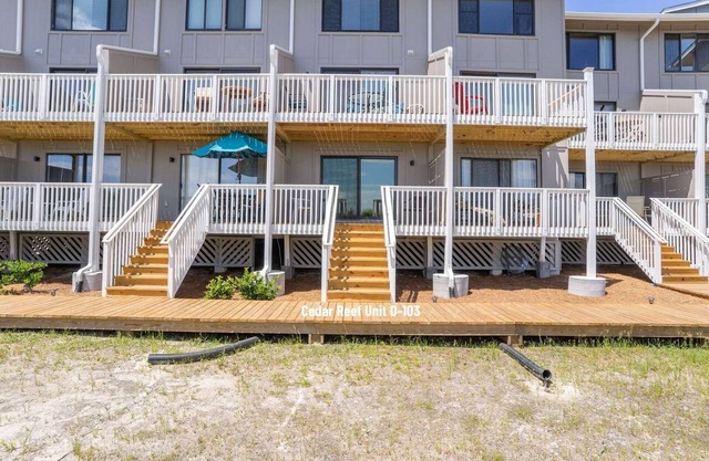 Oceanfront 1-Bedroom Harbor Island Condo: Sunrise Views, Pool, & Beach Access!