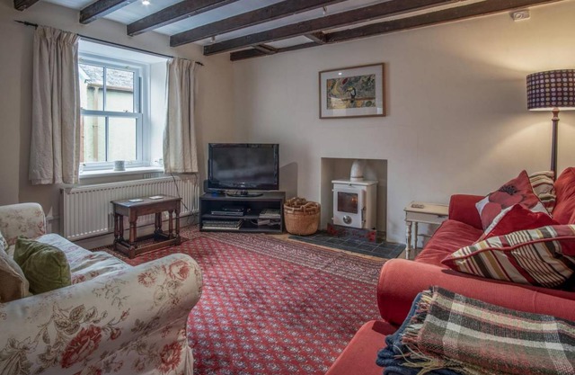 Poppy Cottage - 3 Bedroom Cottage - Pembroke