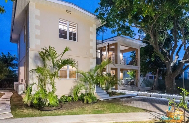 Private Porch Near Dover Beach and St. Lawrence