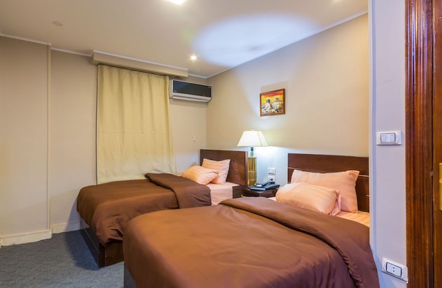 Pyramids View Inn