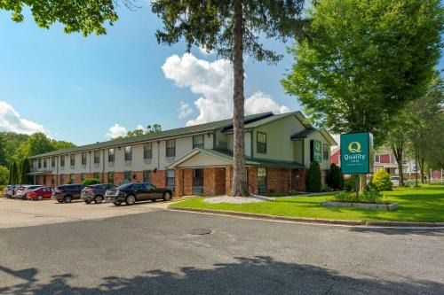Quality Inn 