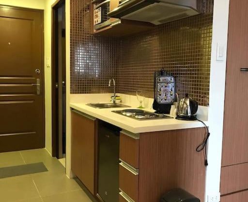 Quezon City,Chic Studio Type Condo - PORTOVITA