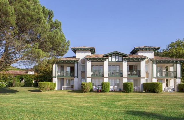 Residence Pierre Vacances Le Domaine De Bordaberry People 