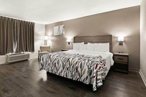 Faremont Inn Suites 