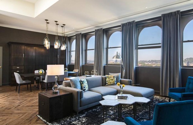 Renaissance Pittsburgh Hotel