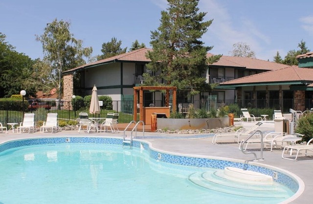 Reno Thunderbird Resort Timeshare Memorial Weekend Reno Nevada One Bedroom Condo