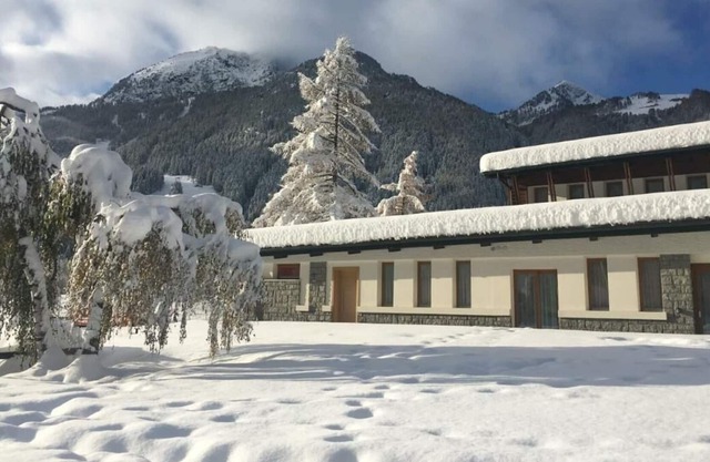 Residence in Gressoney-saint-jean with 1 bedrooms sleeps 4