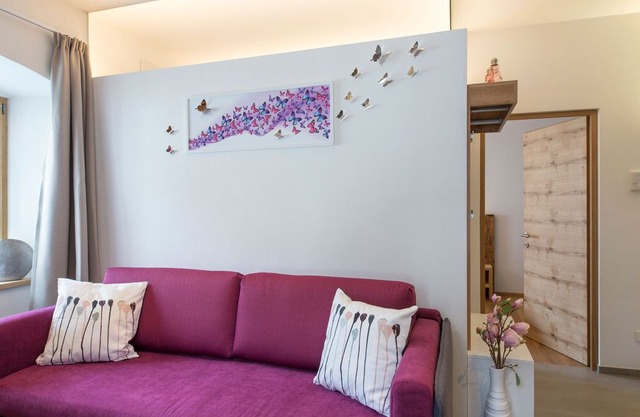 Romantic Apartment with Terrace, Mountain Views, Wi-Fi and Parking; Pets Allowed