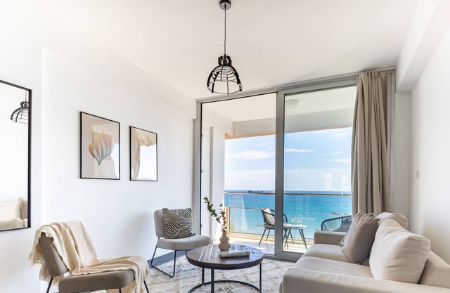 Sanders Kanika Sea Forum - Adorable 2-Bedroom Apartment With Sea View