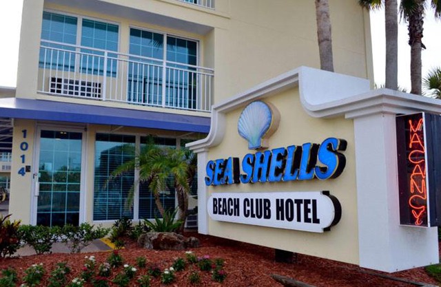 Sea Shells Beach Club #214 Apartment